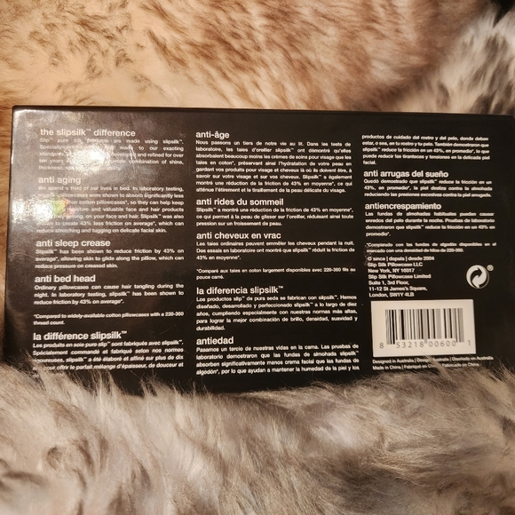 SLIP Beauty Sleep To Go Removable Pillowcase with Pillow Black Travel Set NEW - Picture 4 of 7